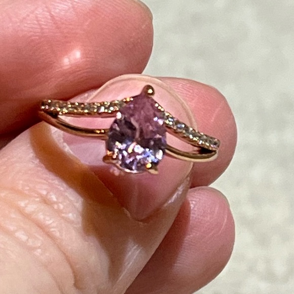 Pink Sapphire Rose Gold Ring - Picture 4 of 7